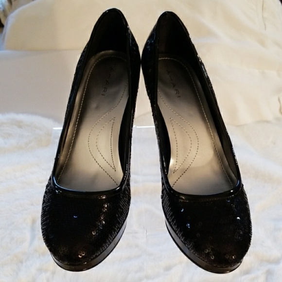 TAHARI BLACK PUMPS - Picture 2 of 6